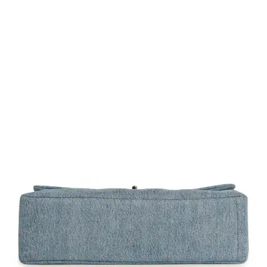 Chanel Chanel Maxi "Souplissimo" Large Flap Bag Blue Denim Gold Hardware | Thumbnail 6 Chanel Chanel Maxi "Souplissimo" Large Flap Bag Blue Denim Gold Hardware | Thumbnail 6