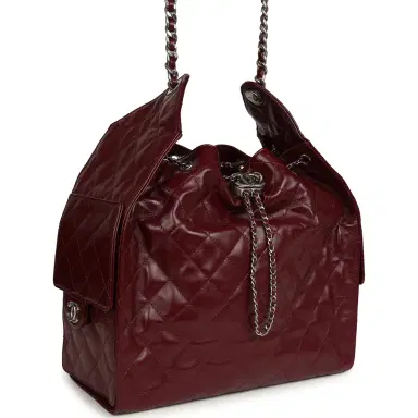 Chanel Chanel Medium 25 Hobo Bag Dark Burgundy Shiny Crumpled Calfskin Silver Hardware | Thumbnail 2 Chanel Chanel Medium 25 Hobo Bag Dark Burgundy Shiny Crumpled Calfskin Silver Hardware | Thumbnail 2