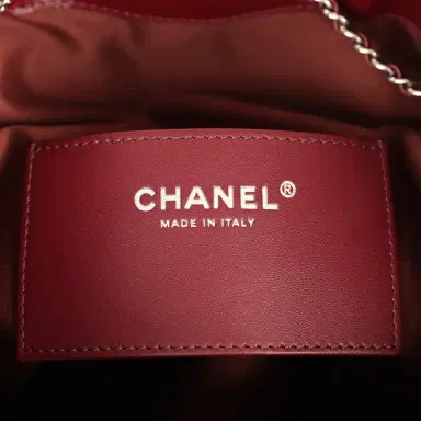 Chanel Chanel Medium 25 Hobo Bag Dark Burgundy Shiny Crumpled Calfskin Silver Hardware | Thumbnail 10 Chanel Chanel Medium 25 Hobo Bag Dark Burgundy Shiny Crumpled Calfskin Silver Hardware | Thumbnail 10