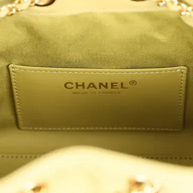 Chanel Chanel Mini 25 Hobo Bag Green Caviar Gold Hardware | Thumbnail 8 Chanel Chanel Mini 25 Hobo Bag Green Caviar Gold Hardware | Thumbnail 8
