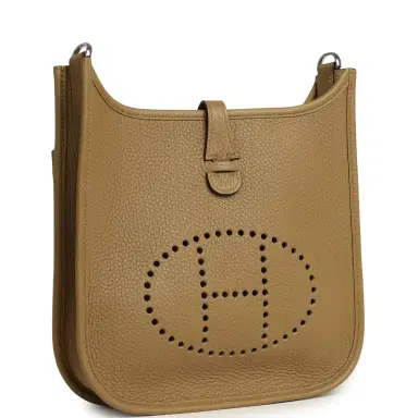 HERMÈS Hermes Evelyne 23 Dune Clemence Palladium Hardware | Thumbnail 2 HERMÈS Hermes Evelyne 23 Dune Clemence Palladium Hardware | Thumbnail 2