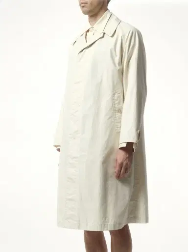Maison Margiela Trench Rain Coat in Ivory White | Thumbnail 5