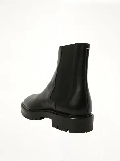 Maison Margiela Calfskin Tabi County Chelsea Boots | Thumbnail 2 Maison Margiela Calfskin Tabi County Chelsea Boots | Thumbnail 2