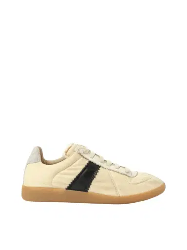 Maison Margiela Replica Sneaker in Black/yellow Black | Thumbnail 1 Maison Margiela Replica Sneaker in Black/yellow Black | Thumbnail 1