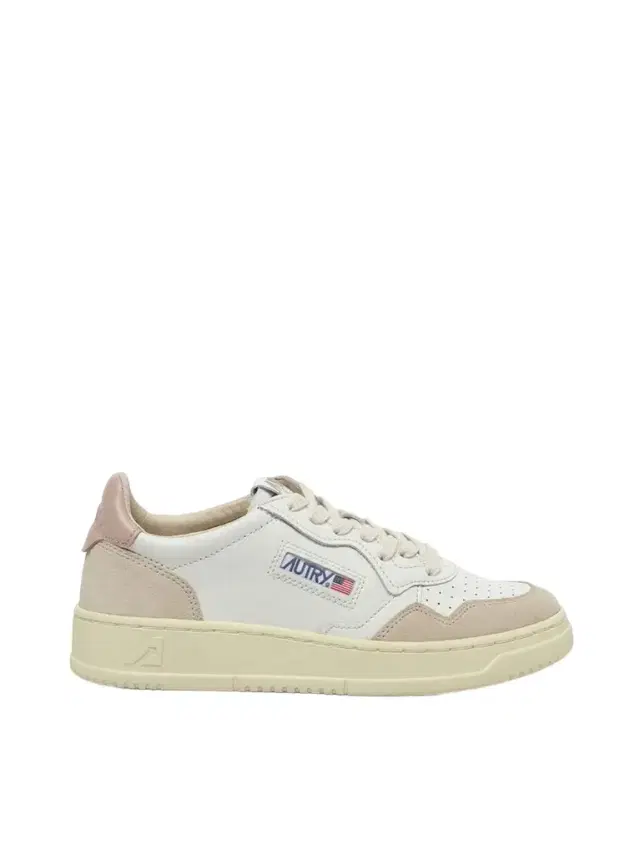 Autry Medalist Low Sneakers in White/powder White