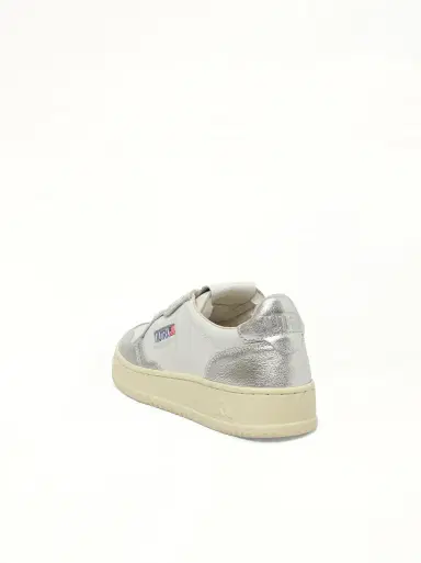 Autry Medalist Low Bicolour Sneakers in White/silver White | Thumbnail 4 Autry Medalist Low Bicolour Sneakers in White/silver White | Thumbnail 4