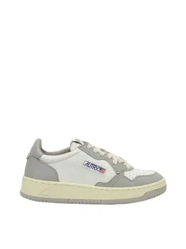 Autry Medalist Low Sneakers in White/vapor White | Thumbnail 1 Autry Medalist Low Sneakers in White/vapor White | Thumbnail 1