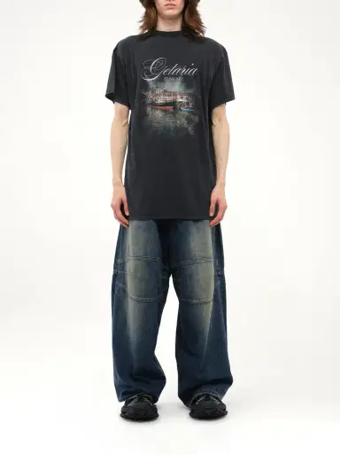 Balenciaga Getaria Oversized T-shirt in Faded | Thumbnail 7