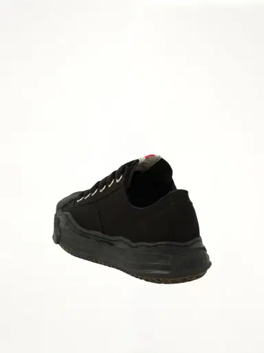 Maison MIHARA YASUHIRO Hank OG Sneaker in Black/black | Thumbnail 2