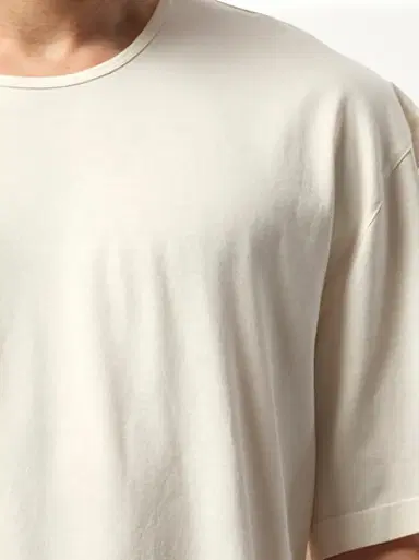 Lemaire Relaxed T-shirt in Chalk White | Thumbnail 2 Lemaire Relaxed T-shirt in Chalk White | Thumbnail 2
