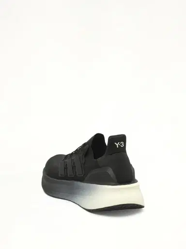 Y-3 Ultraboost Light 5 | Thumbnail 2