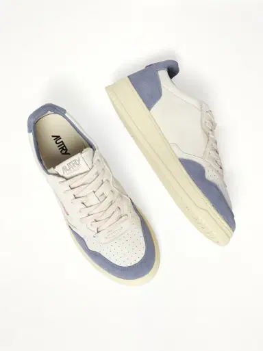Autry Medalist Low Sneaker | Thumbnail 4 Autry Medalist Low Sneaker | Thumbnail 4