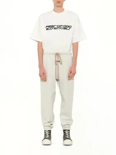 Fear of God Essentials Classic Sweatpant | Thumbnail 7 Fear of God Essentials Classic Sweatpant | Thumbnail 7