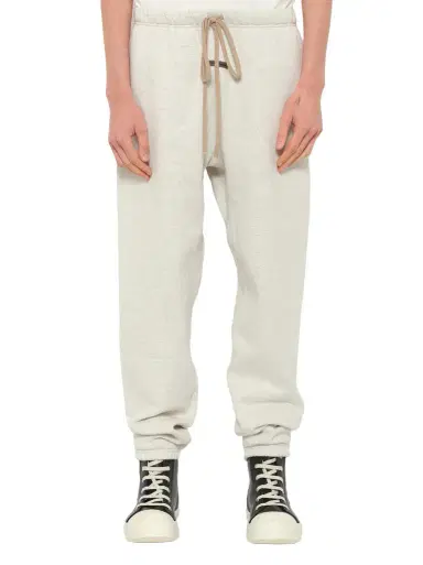 Fear of God Essentials Classic Sweatpant | Thumbnail 1 Fear of God Essentials Classic Sweatpant | Thumbnail 1