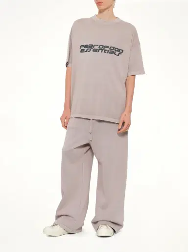 Fear of God Essentials "26" T-shirt | Thumbnail 4