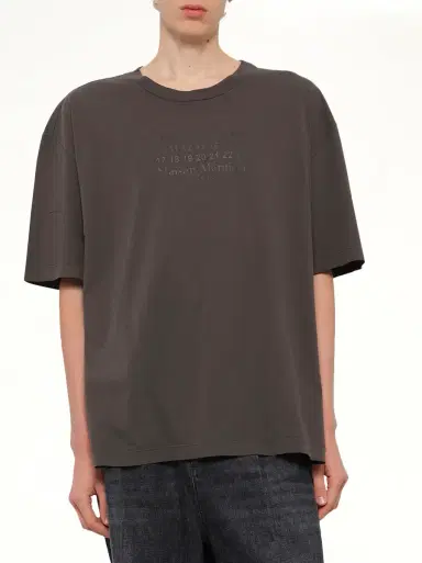 Maison Margiela Maison Margiela Logo T-shirt in Mink Grey | Thumbnail 6 Maison Margiela Maison Margiela Logo T-shirt in Mink Grey | Thumbnail 6