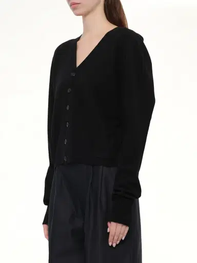 Maison Margiela Gauge 14 Wool V-neck Cardigan | Thumbnail 2