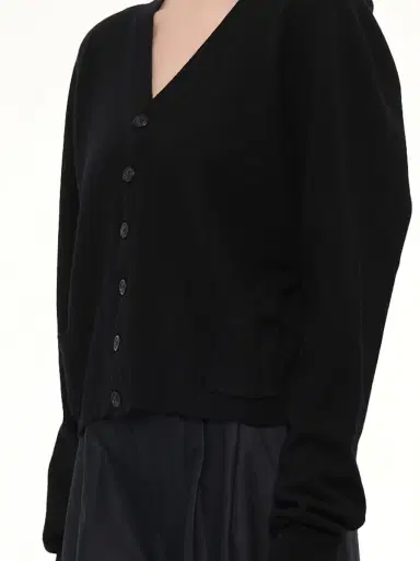 Maison Margiela Gauge 14 Wool V-neck Cardigan | Thumbnail 6