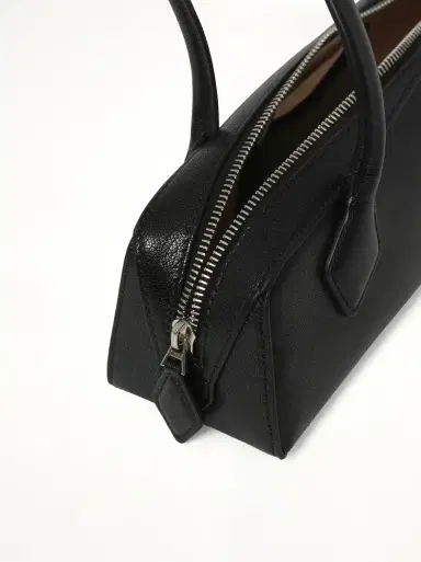 Alaïa Le Teckel Small Goatskin Bag | Thumbnail 8 Alaïa Le Teckel Small Goatskin Bag | Thumbnail 8