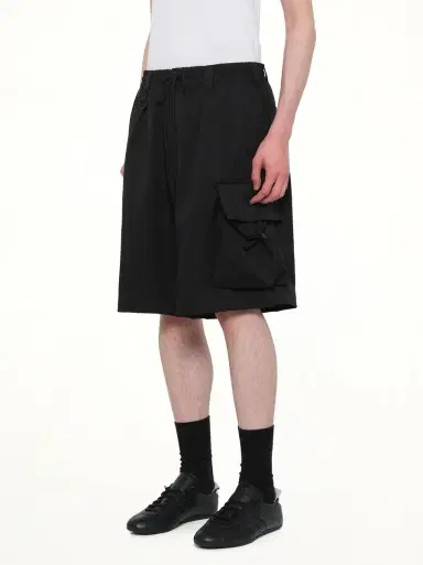 Y-3 Cargo Shorts | Thumbnail 2 Y-3 Cargo Shorts | Thumbnail 2