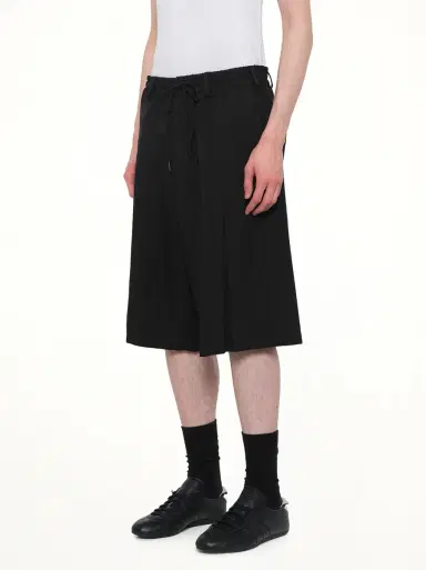 Y-3 Pleated Shorts | Thumbnail 2 Y-3 Pleated Shorts | Thumbnail 2
