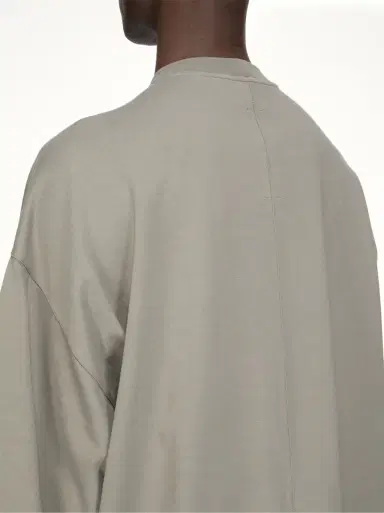 Rick Owens Tommy T in Euca Grey | Thumbnail 2 Rick Owens Tommy T in Euca Grey | Thumbnail 2