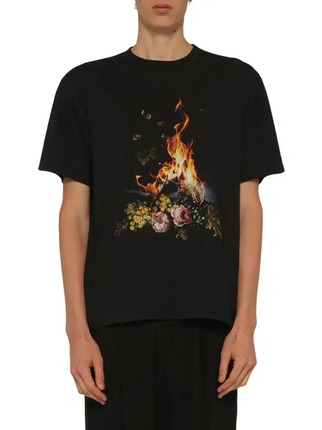 Undercover Emma Bennet Graphic T-shirt