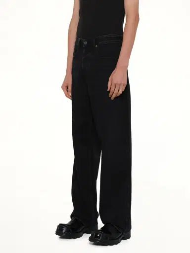 Diesel 2001 D-macro Relaxed Jeans | Thumbnail 2 Diesel 2001 D-macro Relaxed Jeans | Thumbnail 2