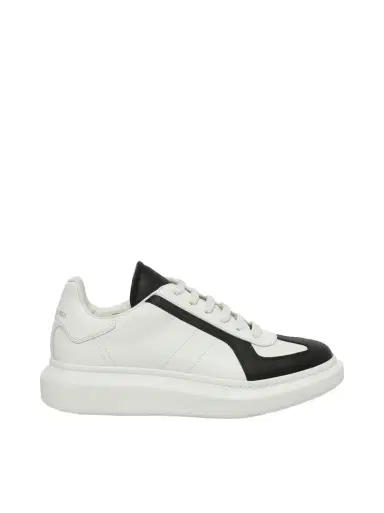 Alexander McQueen Larry Oversized Sneaker in White/black/latte White | Thumbnail 1 Alexander McQueen Larry Oversized Sneaker in White/black/latte White | Thumbnail 1