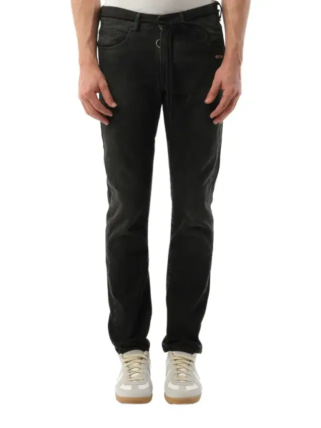 Off-White Slim Back Dart Jeans