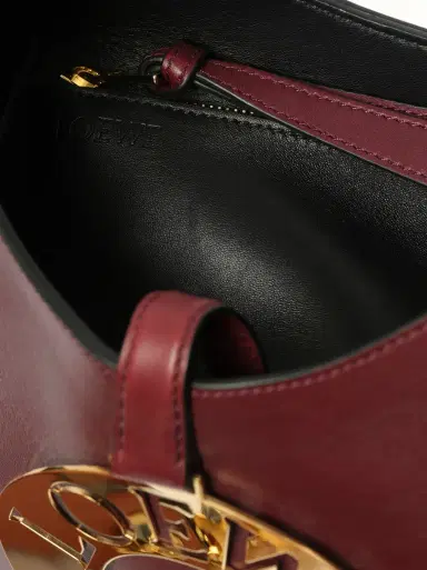 Loewe Joyce Bag M in Burgundy / | Thumbnail 2