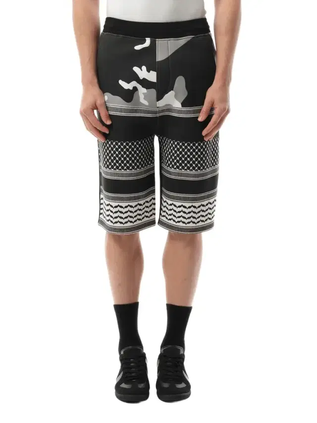 NEIL BARRETT Shorts in Multicolour Grey