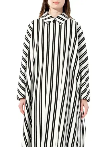 Balenciaga Chilien Coat in Black/white Black | Thumbnail 1 Balenciaga Chilien Coat in Black/white Black | Thumbnail 1