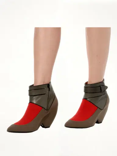 Balenciaga Halfboot Leather | Thumbnail 2 Balenciaga Halfboot Leather | Thumbnail 2