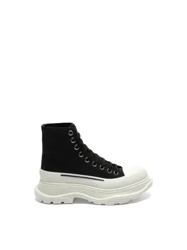 Alexander McQueen Tread Slick Canvas Lace-up Boots in Black/white Black | Thumbnail 1 Alexander McQueen Tread Slick Canvas Lace-up Boots in Black/white Black | Thumbnail 1