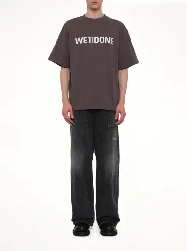 We11Done Basic Logo Large T-shirt in Charcoal Black | Thumbnail 7