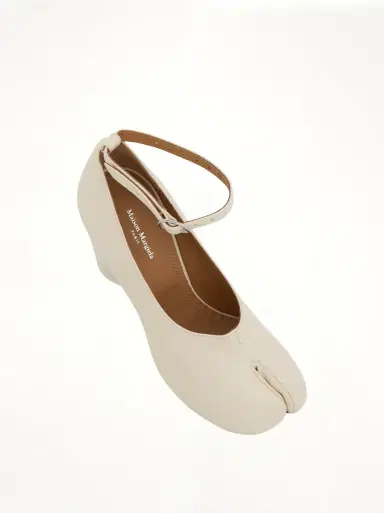 Maison Margiela Tabi 8cm Heel Pumps | Thumbnail 2
