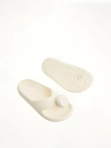 Loewe Foam Thong Slide | Thumbnail 4 Loewe Foam Thong Slide | Thumbnail 4