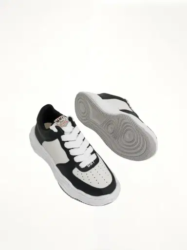 Maison MIHARA YASUHIRO Wayne OG Sole Sneaker in Black/white Black | Thumbnail 4