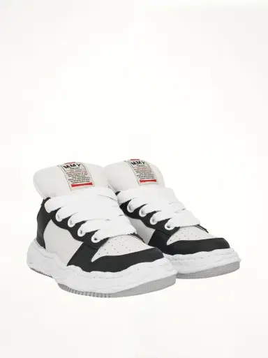 Maison MIHARA YASUHIRO Wayne OG Puffer Sneaker in Black/white Black | Thumbnail 3