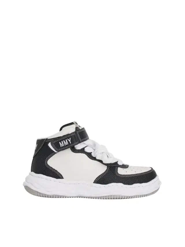 Maison MIHARA YASUHIRO Wayne OG High Sneaker in Black/white Black