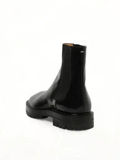 Maison Margiela Tabi County Chelsea Boots | Thumbnail 2 Maison Margiela Tabi County Chelsea Boots | Thumbnail 2