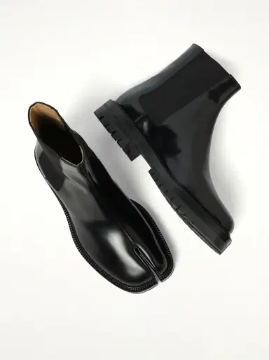 Maison Margiela Tabi County Chelsea Boots | Thumbnail 4 Maison Margiela Tabi County Chelsea Boots | Thumbnail 4