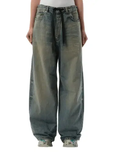 Balenciaga Oversized Baggy Jeans | Thumbnail 1