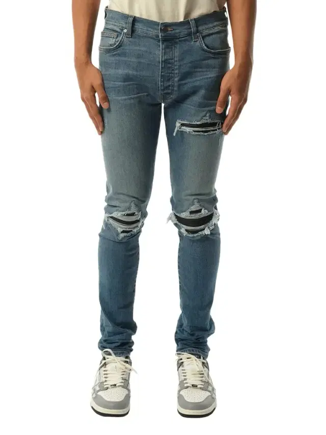 AMIRI Mx1 Distressed Jeans in Dark Indigo Blue