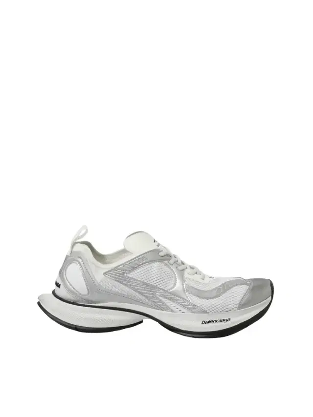 Balenciaga Circuit Sneaker in White/silver