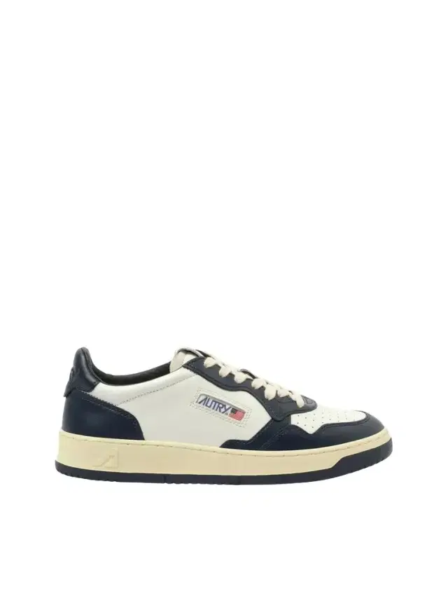 Autry Medalist Low Bicolour Sneakers in White/blue White