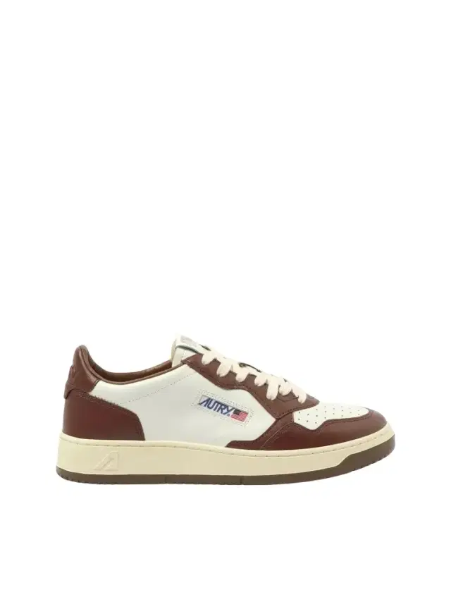 Autry Medalist Low Bicolour Sneakers in White/chestnut White