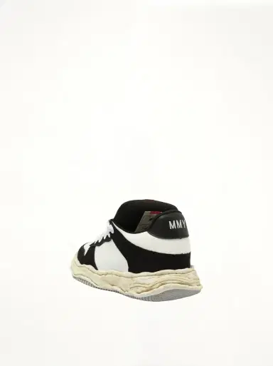 Maison MIHARA YASUHIRO Wayne OG Puffer Sneaker in Black/white Black | Thumbnail 2 Maison MIHARA YASUHIRO Wayne OG Puffer Sneaker in Black/white Black | Thumbnail 2