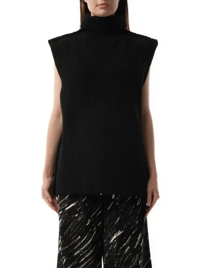 Sleeveless Turtleneck Sweater